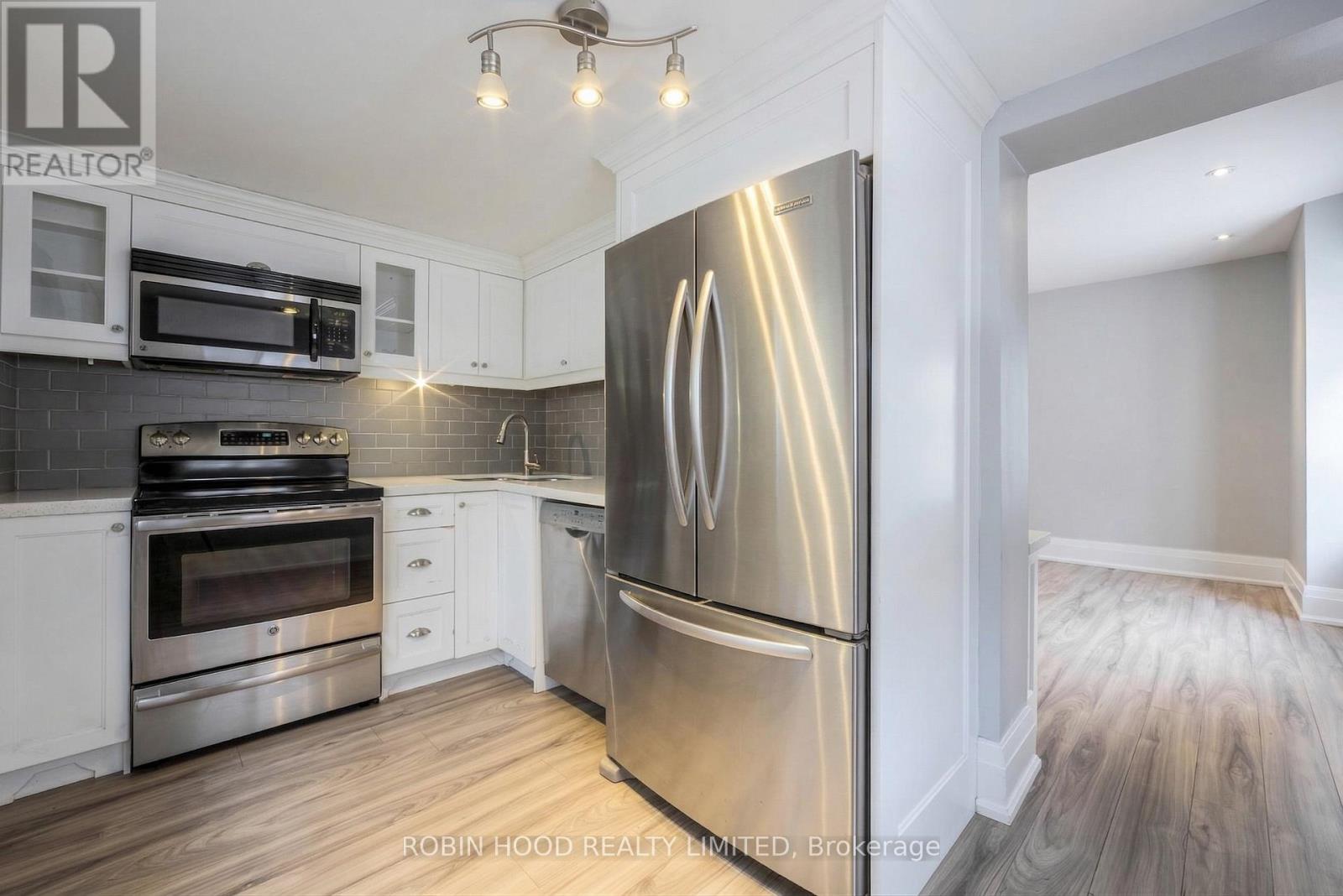 UNIT 1 - 271 ALBANY AVENUE, Toronto, Ontario