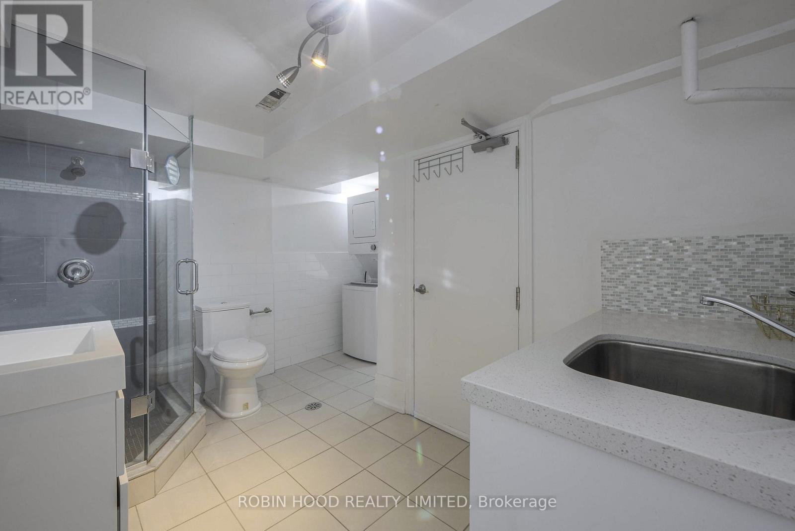 Unit 1 - 271 Albany Avenue, Toronto (Annex), Ontario  M5R 3C7 - Photo 16 - C13081826
