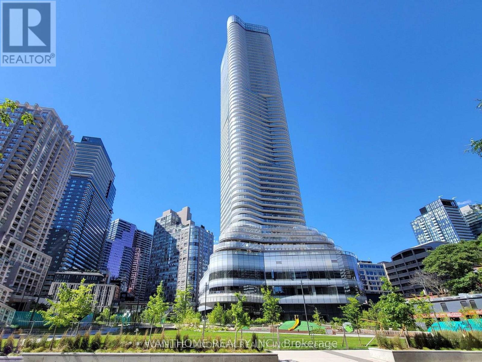 2412 - 11 WELLESLEY STREET W, Toronto, Ontario
