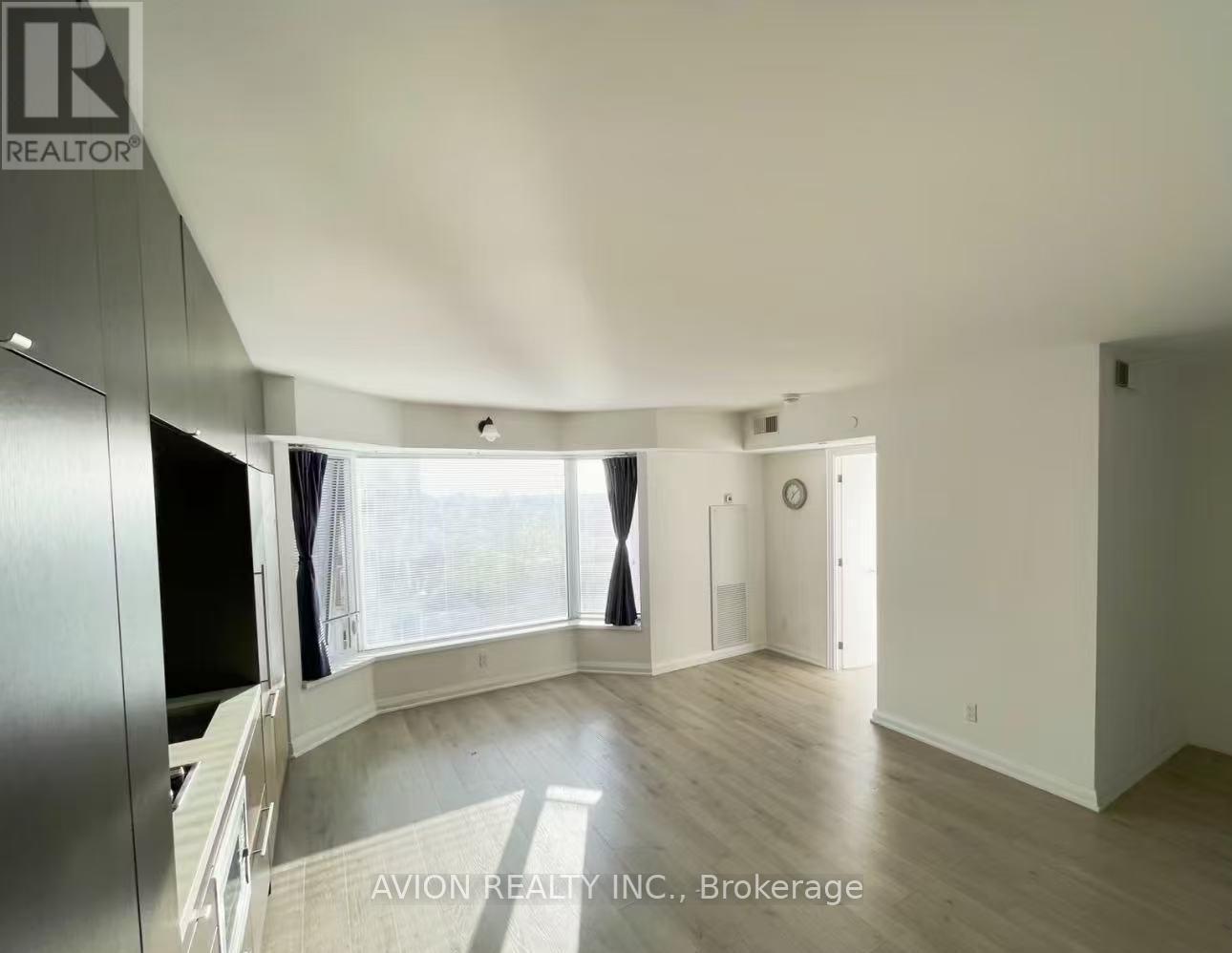 1217 - 155 Yorkville Avenue, Toronto, Ontario  M5R 1C4 - Photo 3 - C13081848