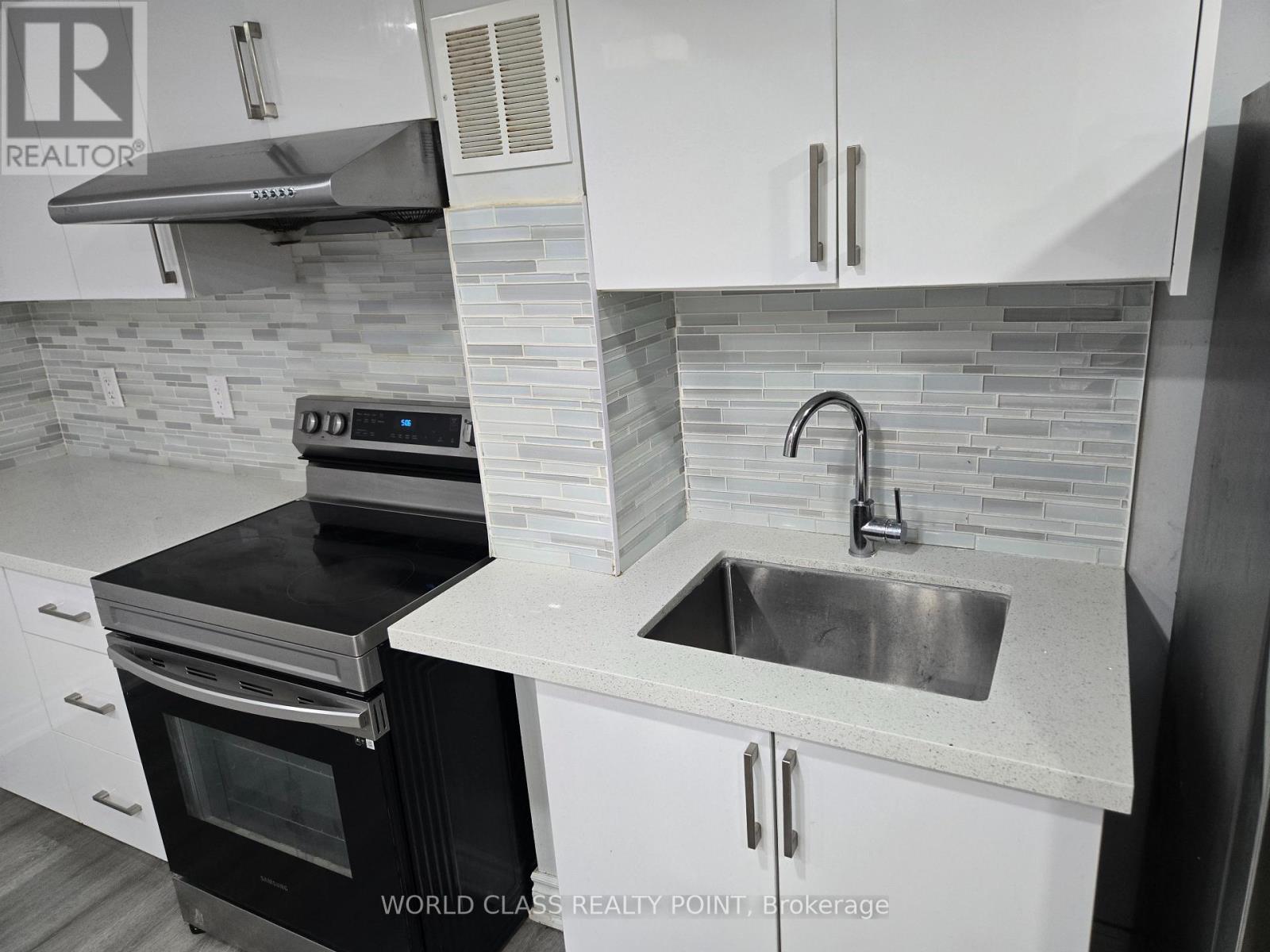 33 Rushbrooke Way, Ajax, Ontario  L1Z 2C4 - Photo 5 - E13081850