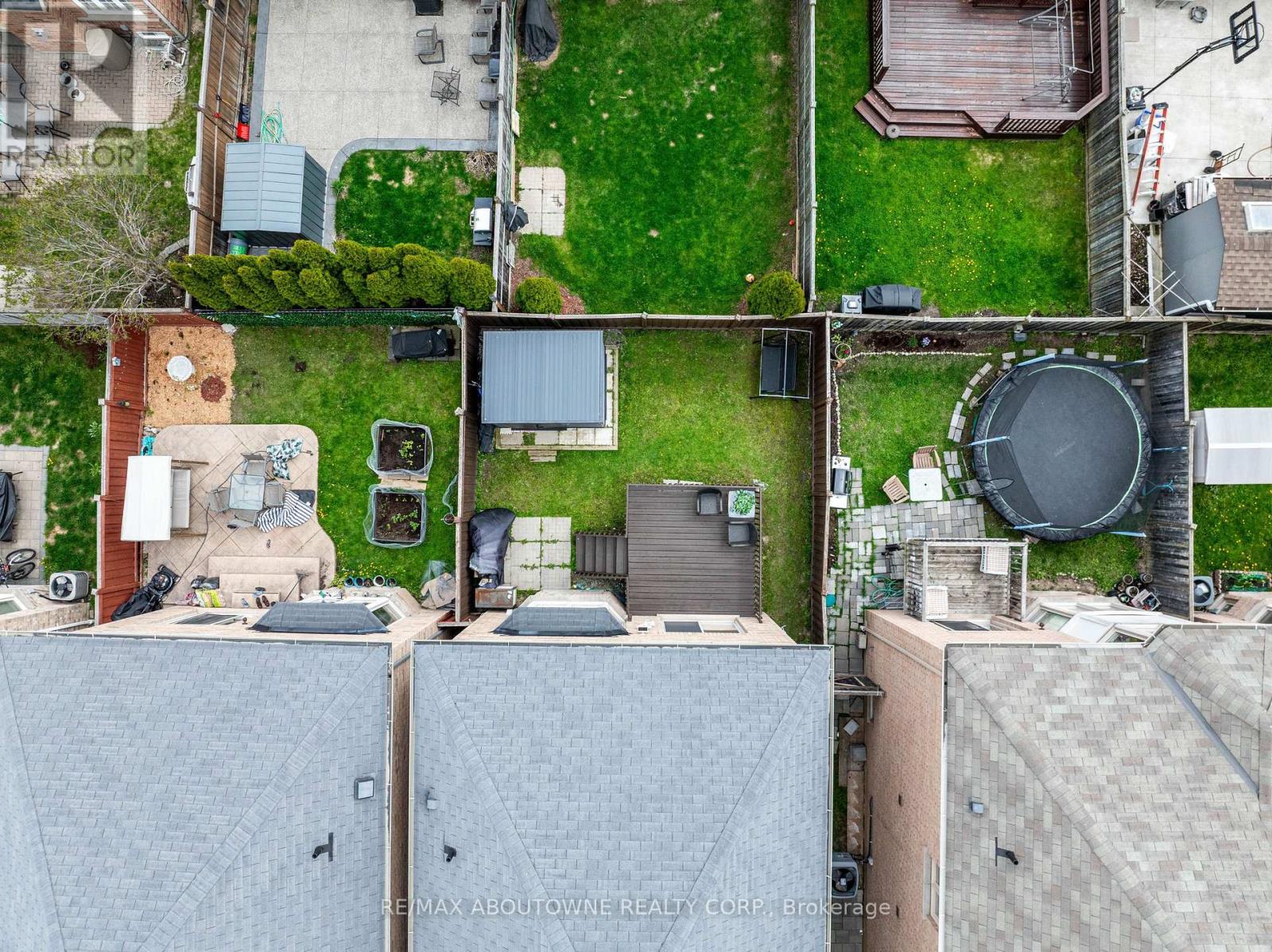 5486 Fudge Terrace, Mississauga, Ontario  L5M 0M8 - Photo 38 - W13080024