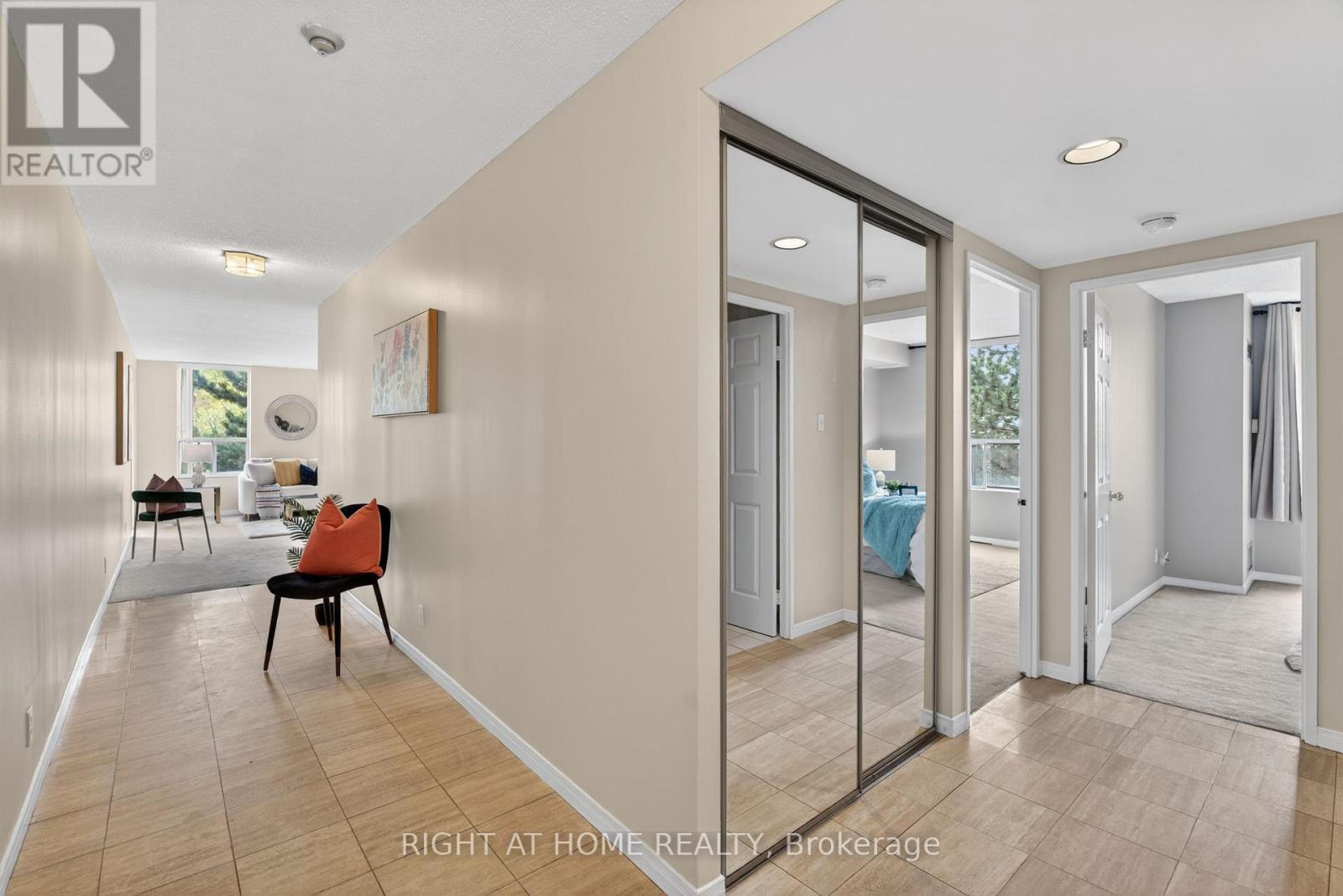 323 - 6 Humberline Drive, Toronto, Ontario  M9W 6X8 - Photo 10 - W13081788
