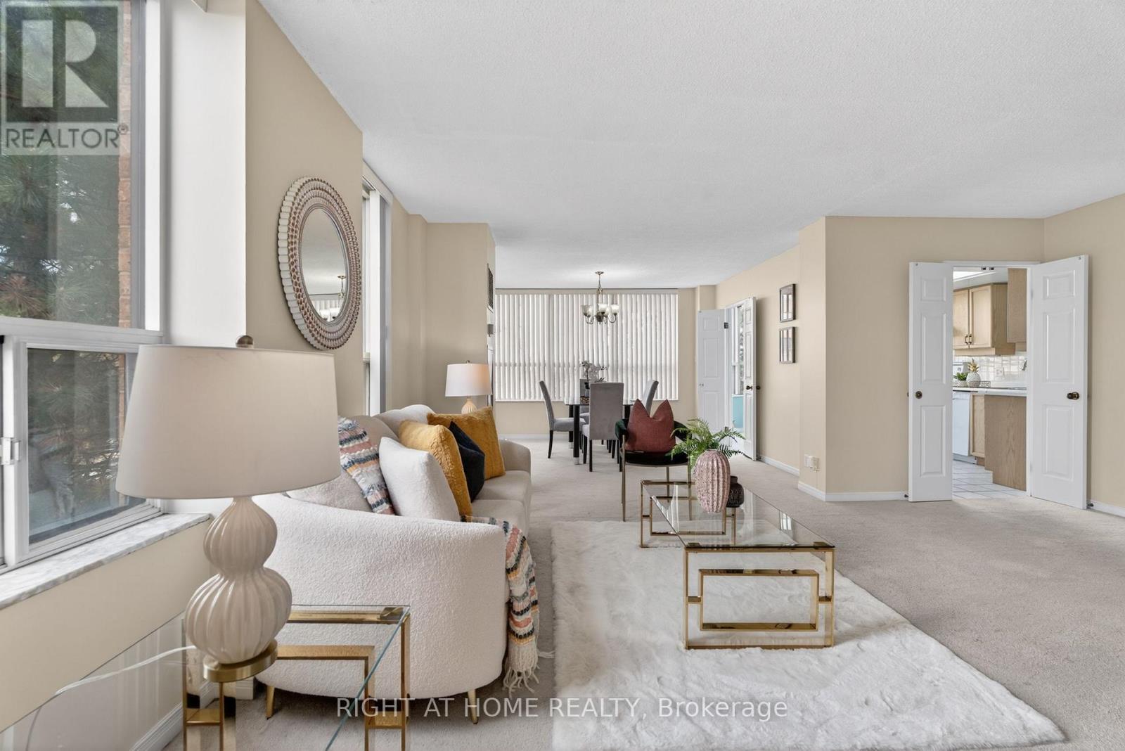 323 - 6 Humberline Drive, Toronto, Ontario  M9W 6X8 - Photo 13 - W13081788