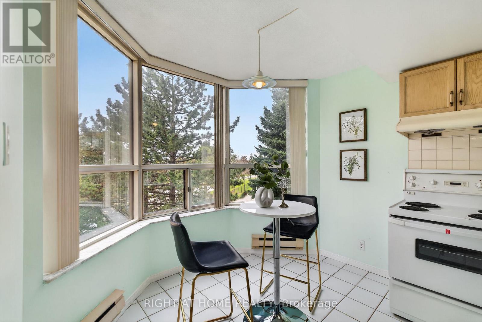 323 - 6 Humberline Drive, Toronto, Ontario  M9W 6X8 - Photo 23 - W13081788