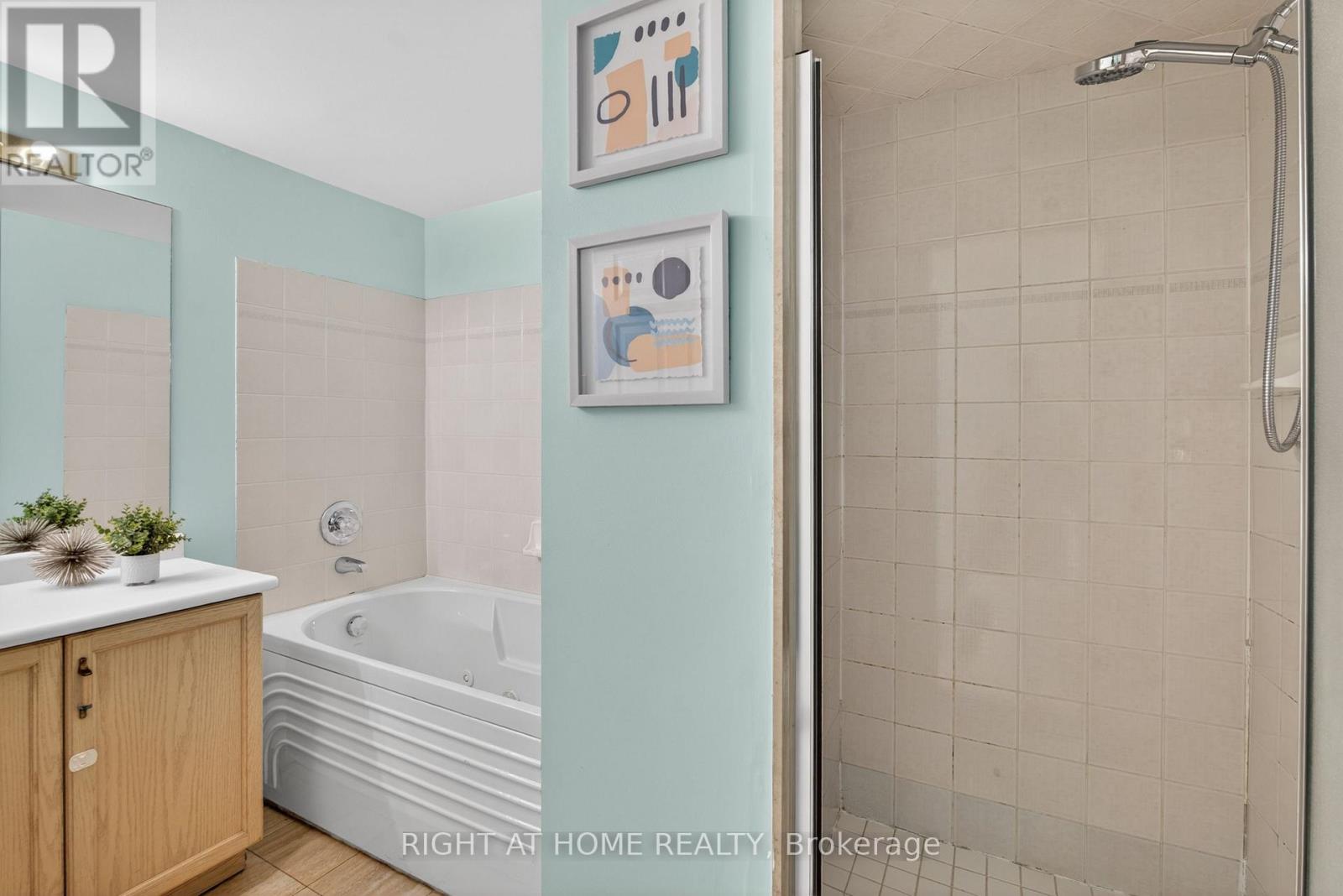 323 - 6 Humberline Drive, Toronto, Ontario  M9W 6X8 - Photo 29 - W13081788