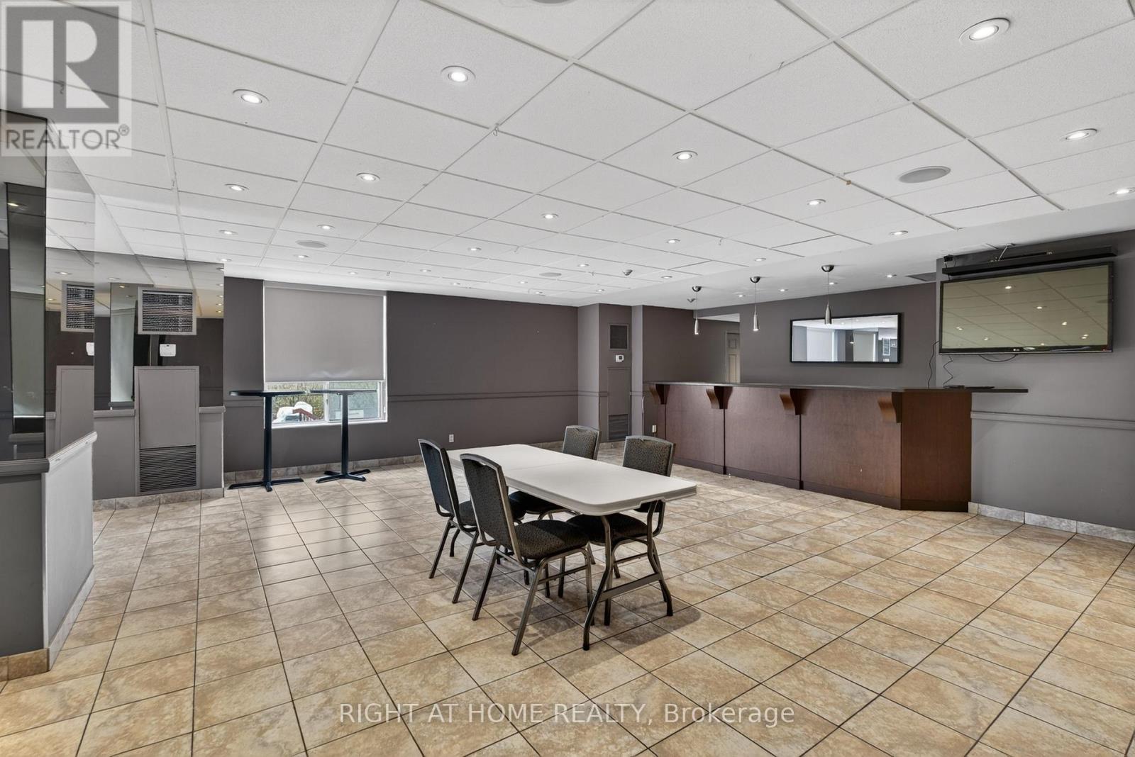 323 - 6 Humberline Drive, Toronto, Ontario  M9W 6X8 - Photo 41 - W13081788