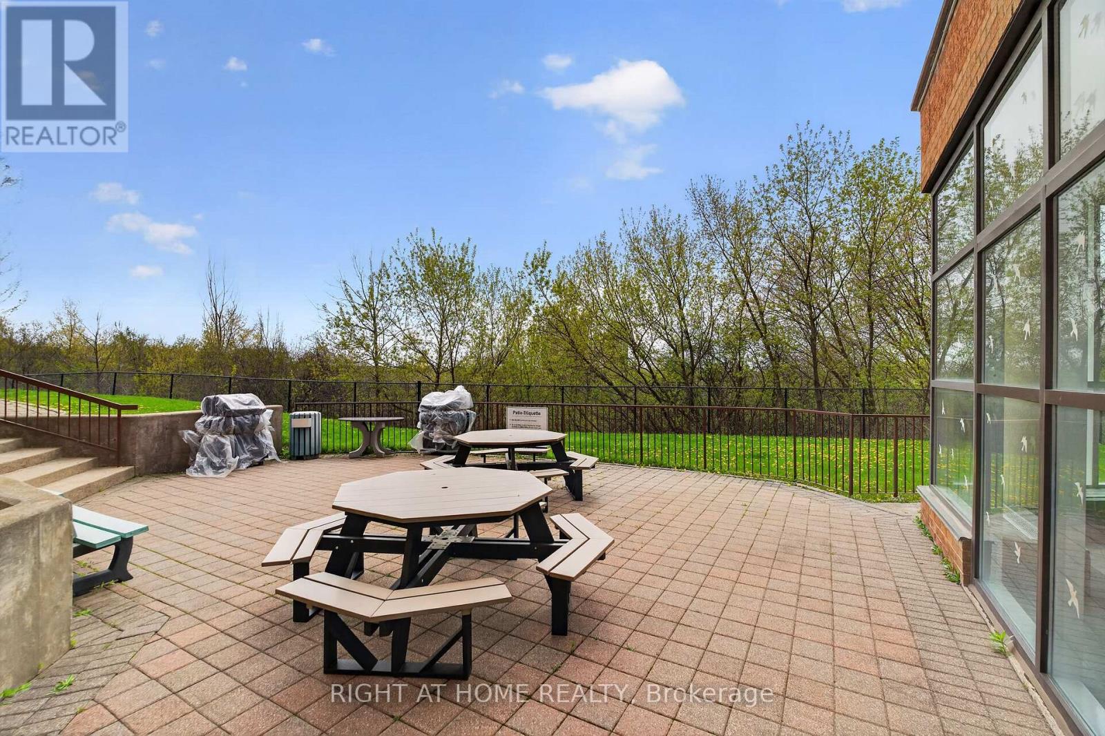 323 - 6 Humberline Drive, Toronto, Ontario  M9W 6X8 - Photo 46 - W13081788