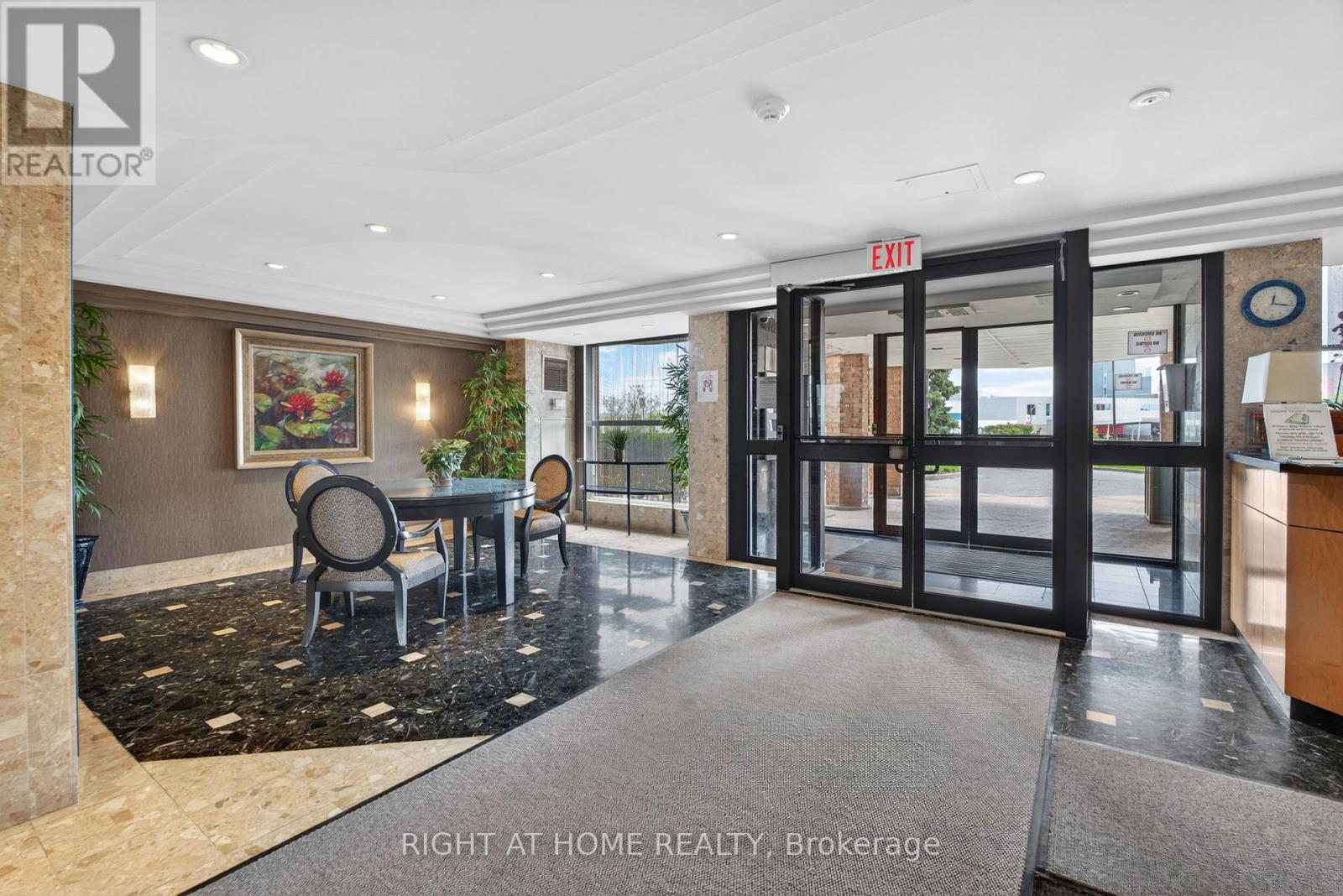 323 - 6 Humberline Drive, Toronto, Ontario  M9W 6X8 - Photo 6 - W13081788