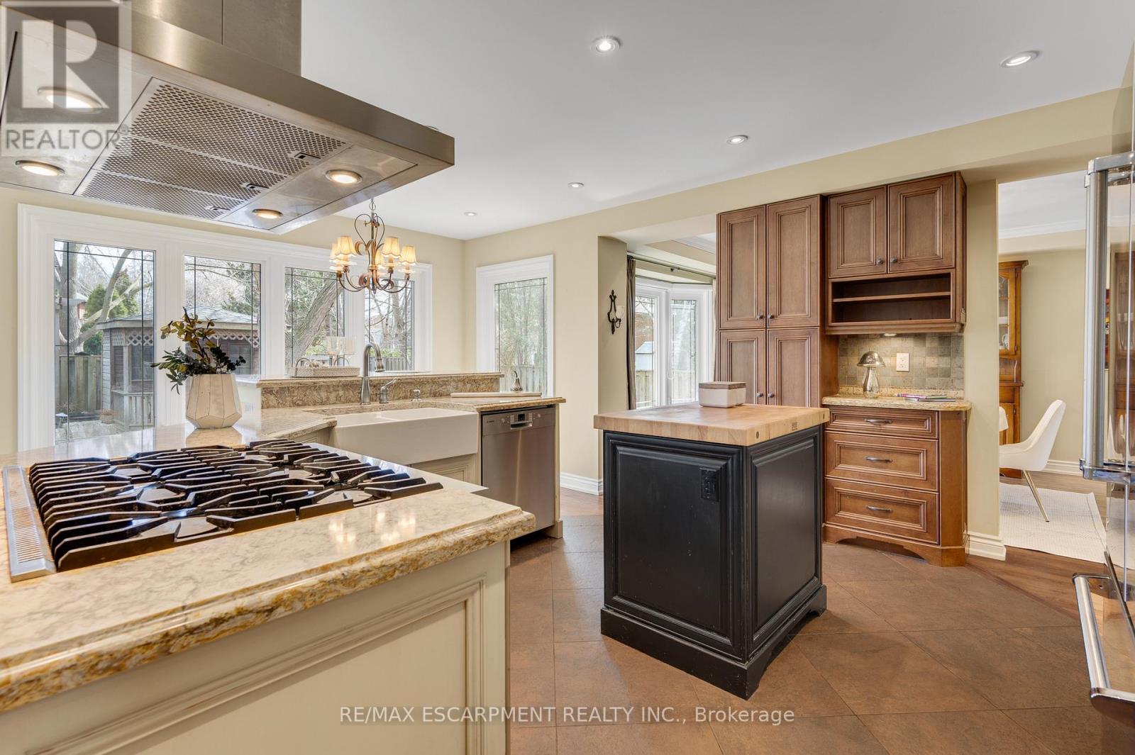 333 Claremont Crescent, Oakville, Ontario  L6J 6J9 - Photo 13 - W13081828