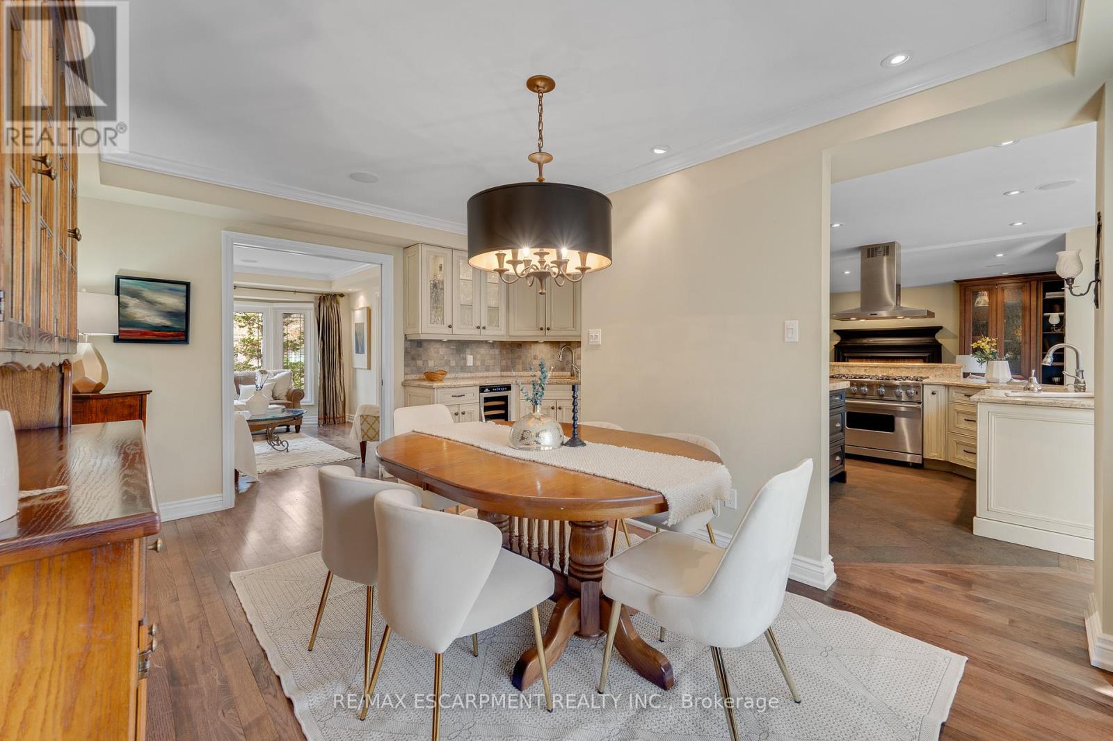 333 Claremont Crescent, Oakville, Ontario  L6J 6J9 - Photo 8 - W13081828