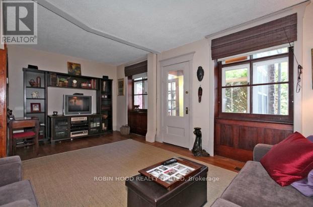 66 Beechwood Avenue, Toronto, Ontario  M6N 4T3 - Photo 5 - W13081830
