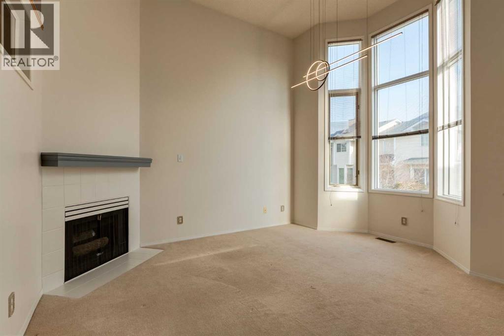318 Hawkstone Manor NW, Calgary, Alberta  T3G 3X2 - Photo 3 - A2303403