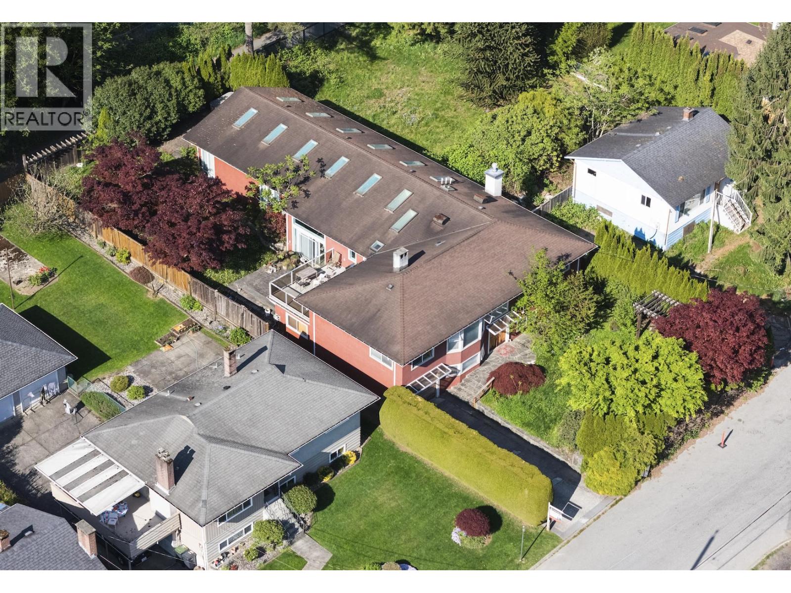 619 HARRISON AVENUE, Coquitlam, British Columbia