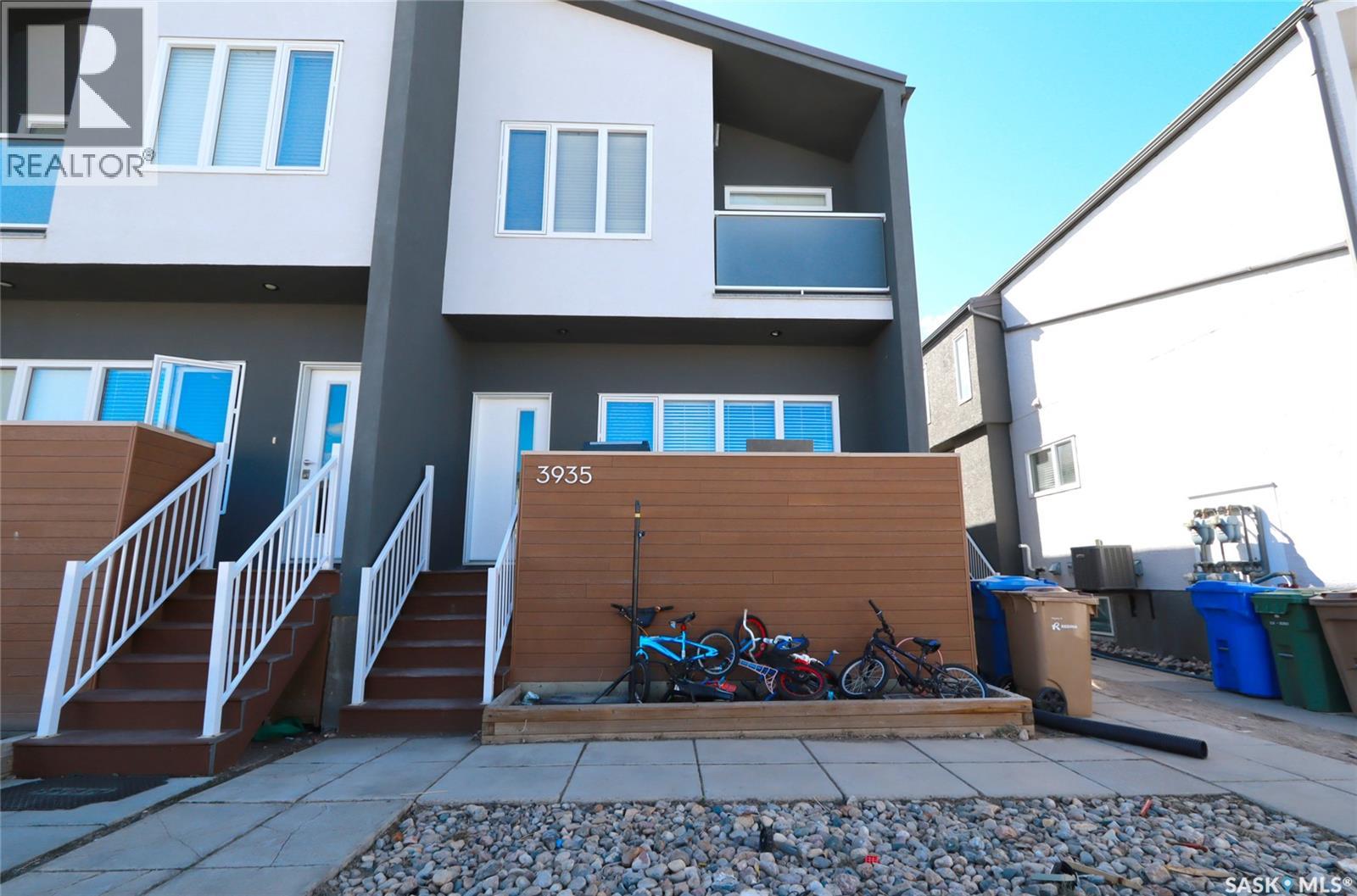 3935 James Hill Road, Regina, Saskatchewan  S0G 4G0 - Photo 1 - SK034835