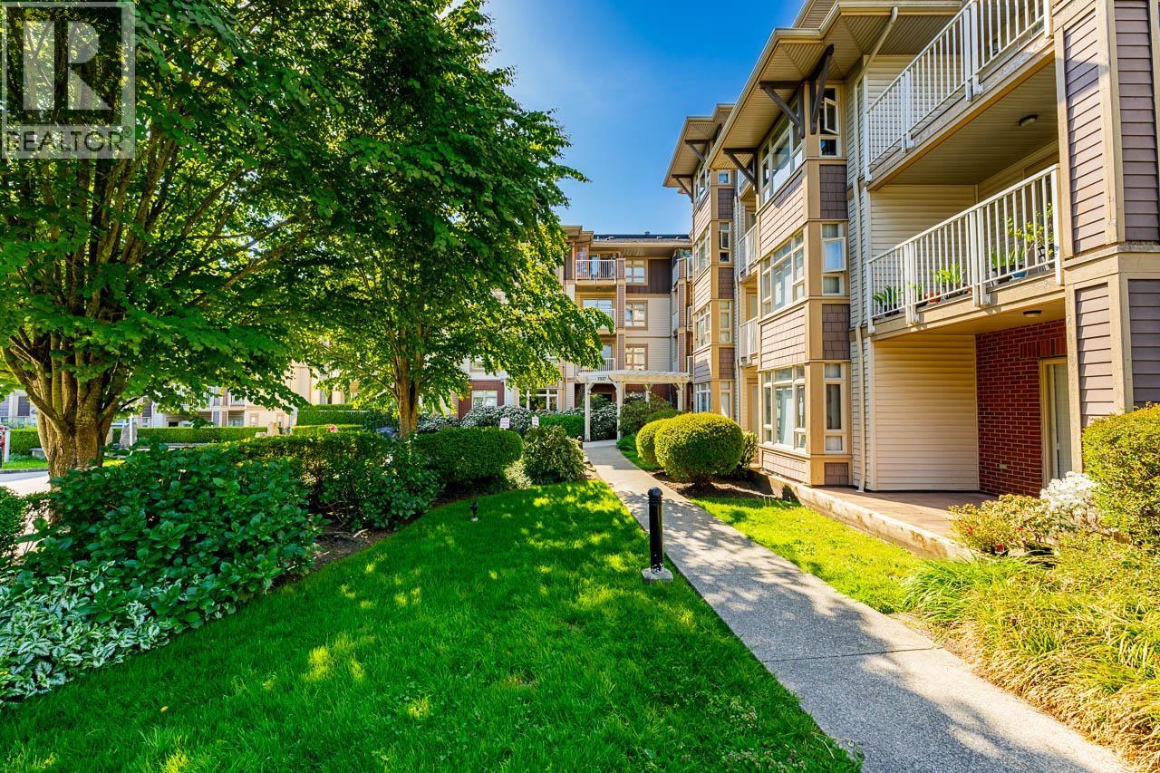 310 7337 Macpherson Avenue, Burnaby, British Columbia  V5J 0A9 - Photo 4 - R3119269
