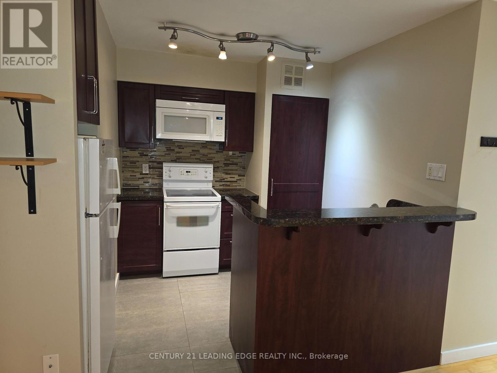 1416 - 1055 Bay Street, Toronto, Ontario  M5S 3A3 - Photo 8 - C13052912