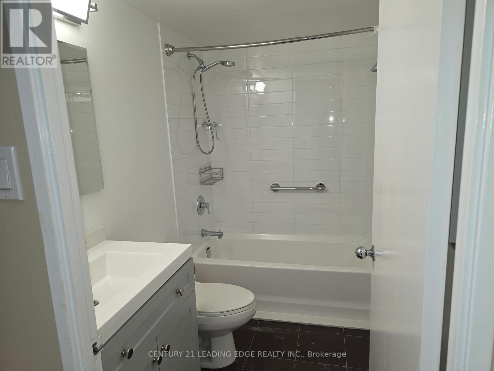 1416 - 1055 Bay Street, Toronto, Ontario  M5S 3A3 - Photo 15 - C13052912