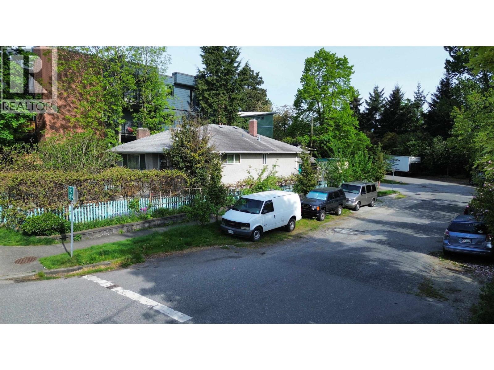 1385 E 7th Avenue, Vancouver, British Columbia  V5N 1R6 - Photo 5 - R3119324