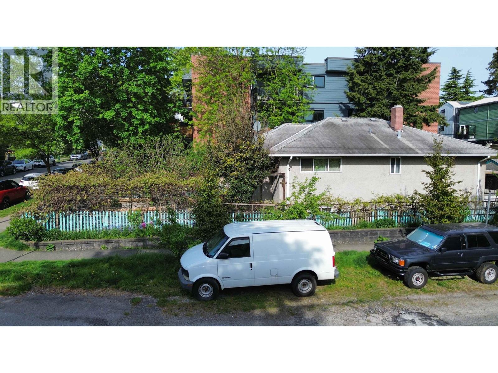 1385 E 7th Avenue, Vancouver, British Columbia  V5N 1R6 - Photo 6 - R3119324