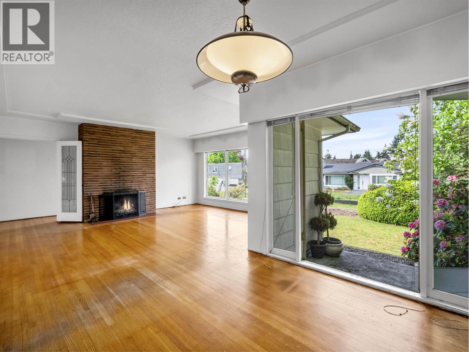 2762 Newmarket Drive, North Vancouver, British Columbia  V7R 2T4 - Photo 7 - R3119325