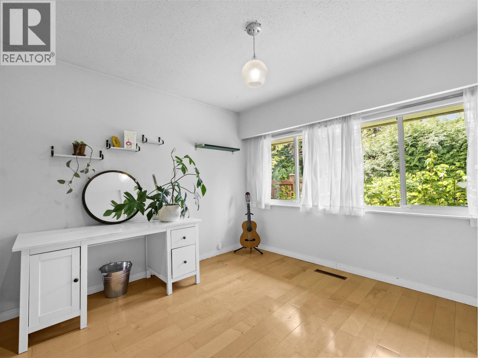 998 Fairway Drive, North Vancouver, British Columbia  V7G 1L8 - Photo 23 - R3119330