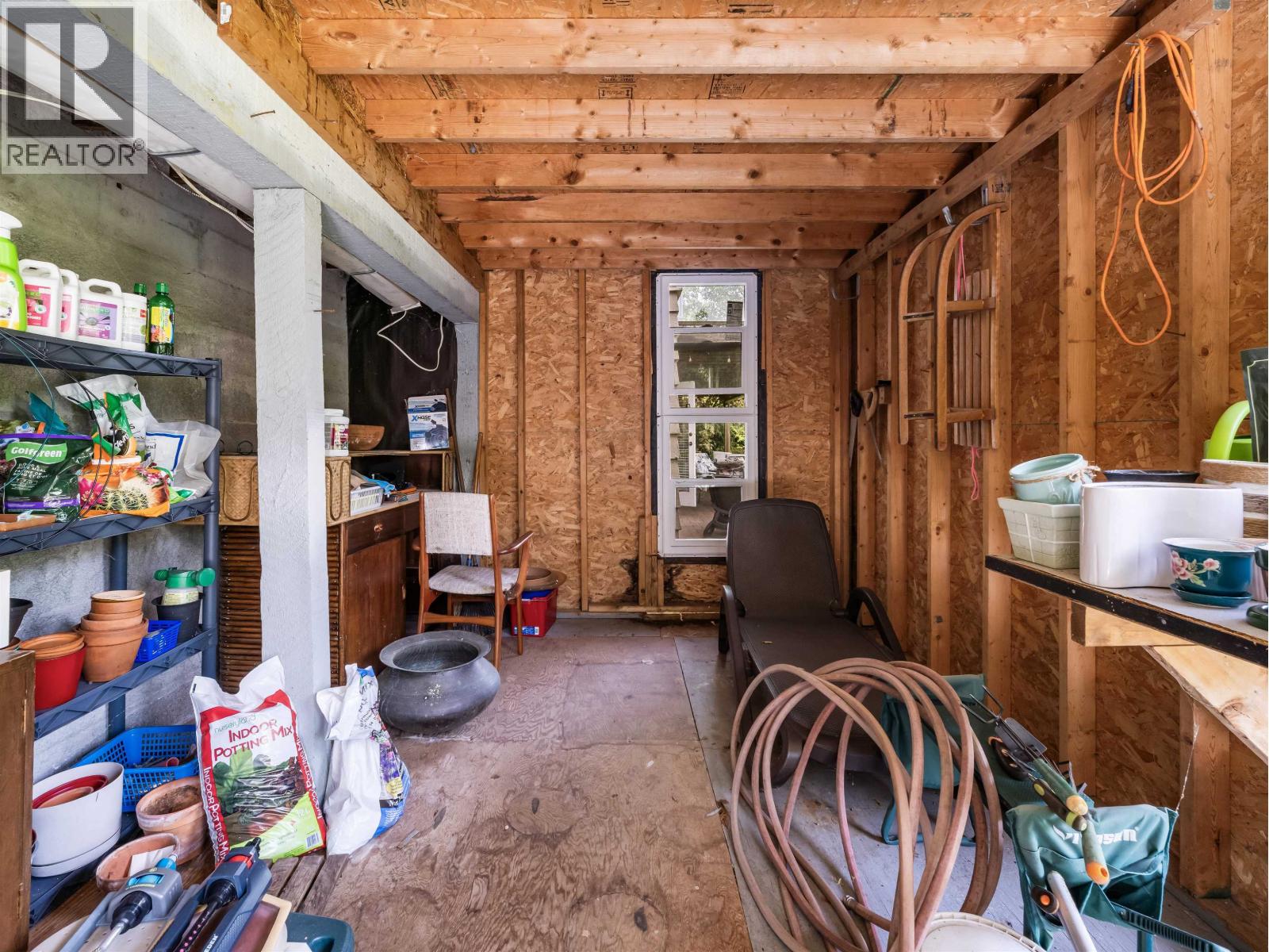 998 Fairway Drive, North Vancouver, British Columbia  V7G 1L8 - Photo 34 - R3119330