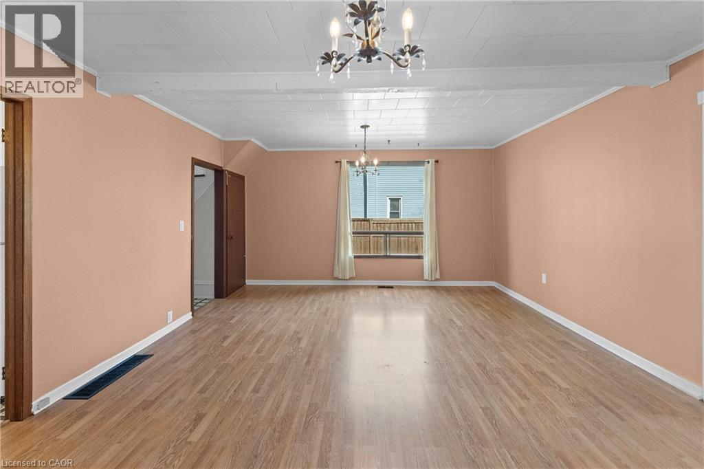 105 Bald Street, Welland, Ontario  L3C 5C2 - Photo 15 - 40825220