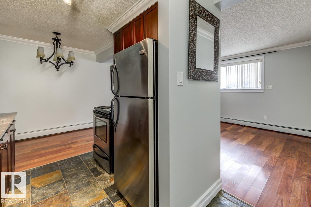 #106 10225 117 St NW, Edmonton, Alberta  T5K 1X7 - Photo 4 - E4485690