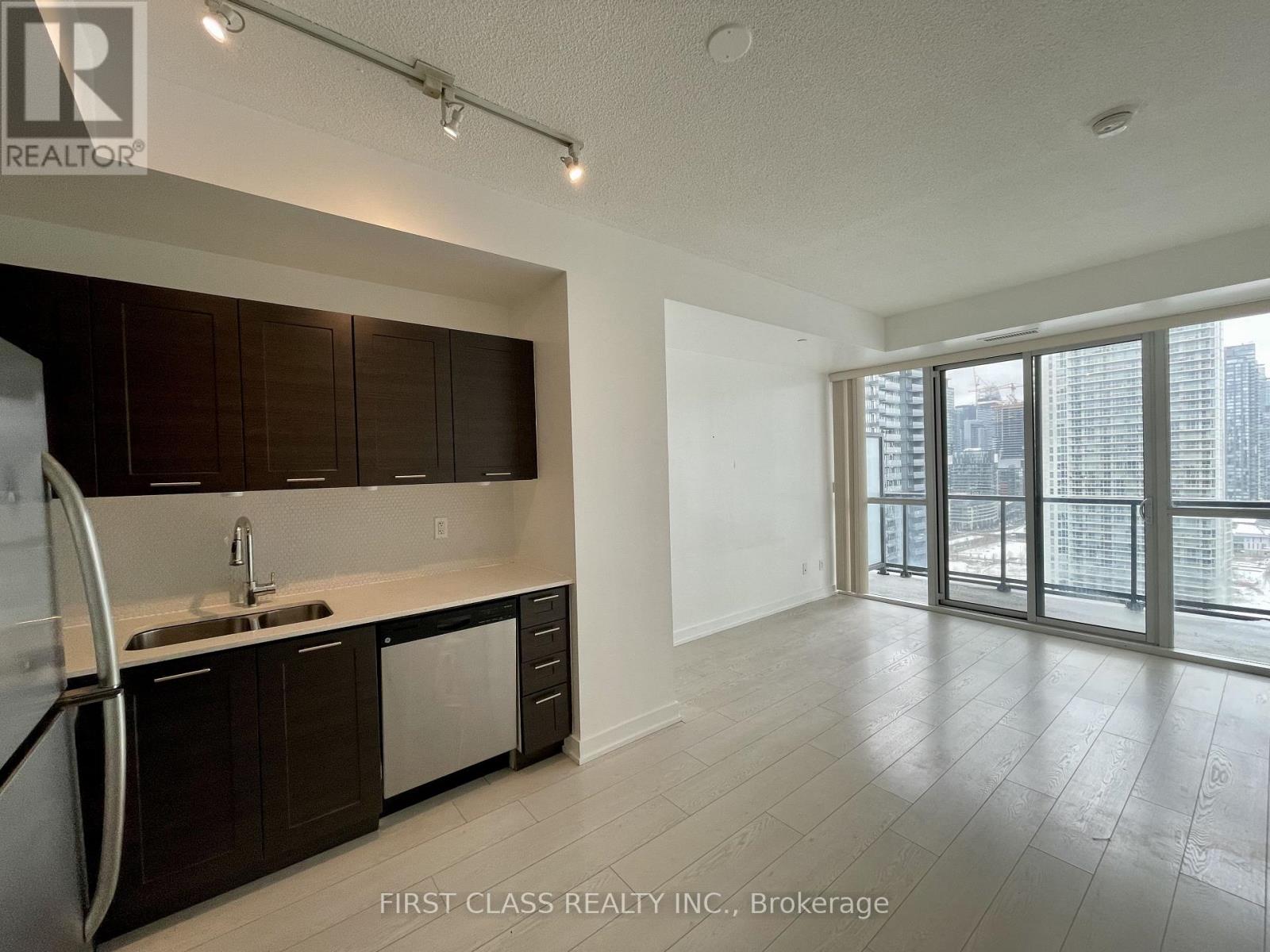 2607 - 20 Bruyeres Mews, Toronto (Waterfront Communities), Ontario  M5V 0G8 - Photo 2 - C13081886