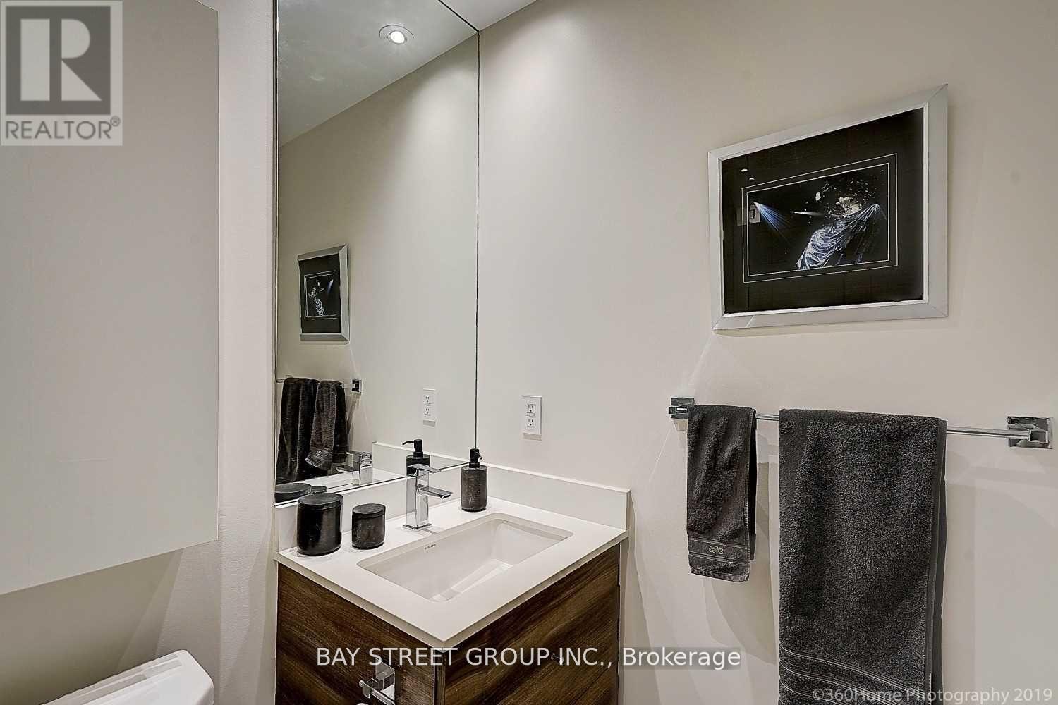 1828 - 525 Adelaide Street W, Toronto, Ontario  M5V 1T6 - Photo 9 - C13081896