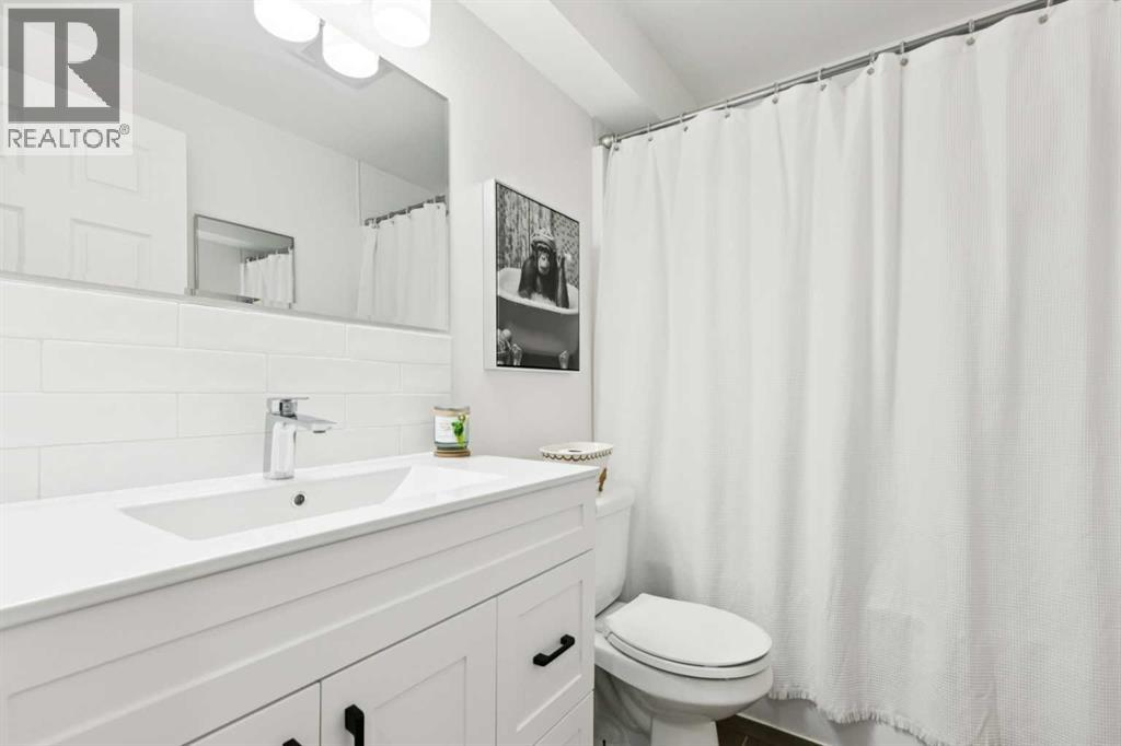 852 Everridge Drive SW, Calgary, Alberta  T2Y 4W5 - Photo 27 - A2290939