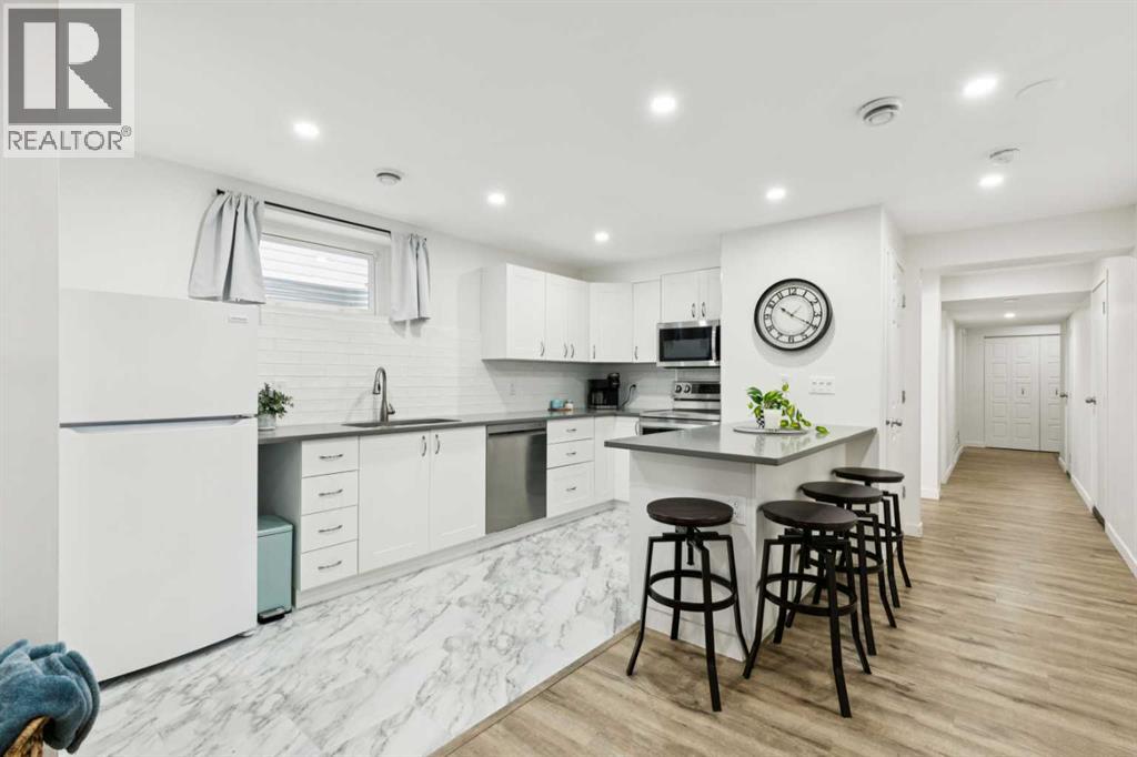 852 Everridge Drive SW, Calgary, Alberta  T2Y 4W5 - Photo 21 - A2290939