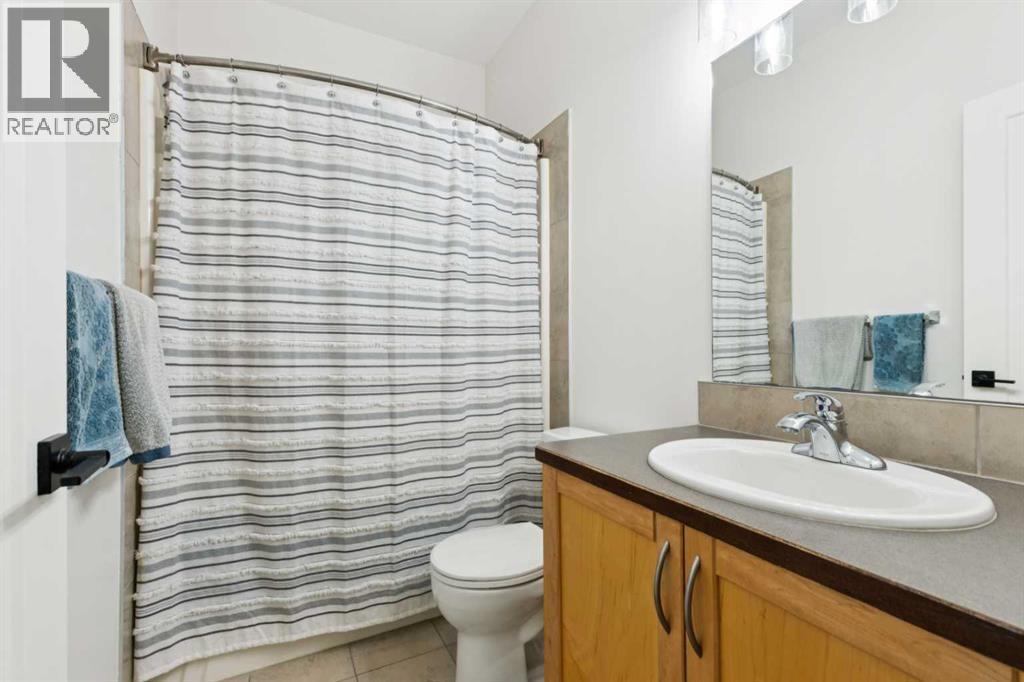 852 Everridge Drive SW, Calgary, Alberta  T2Y 4W5 - Photo 14 - A2290939