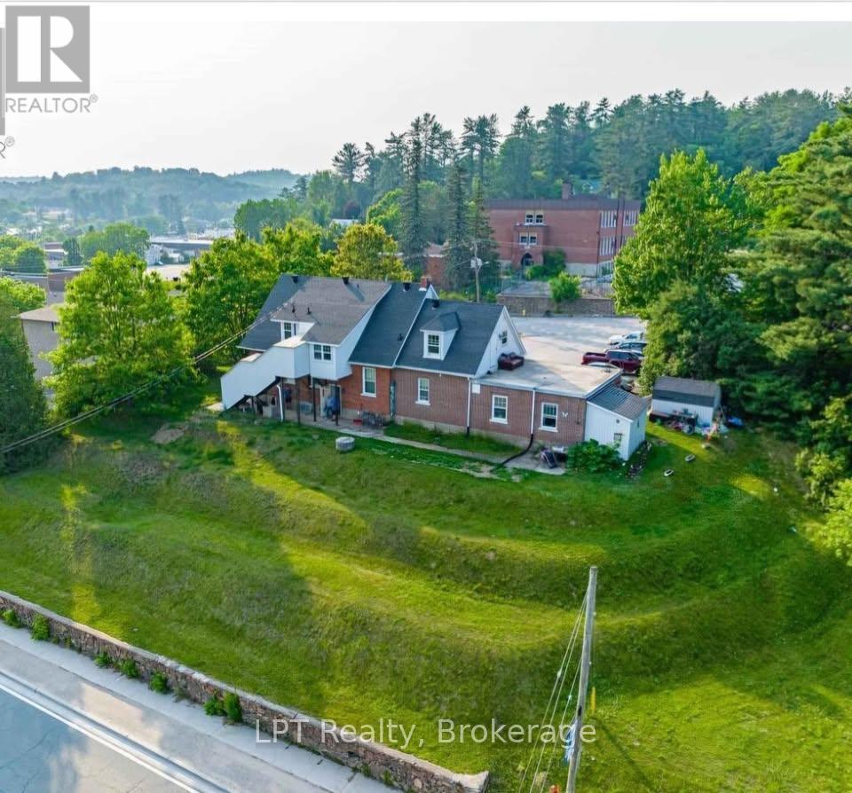 33 FLINT AVENUE, bancroft (bancroft ward), Ontario