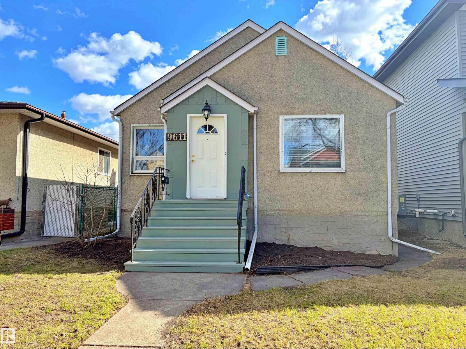 9611 81 AV NW