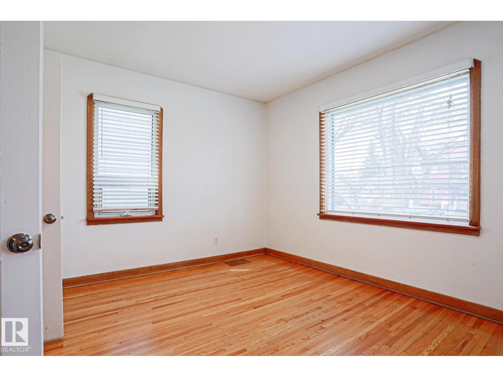 9611 81 Av NW, Edmonton, Alberta  T6C 0X6 - Photo 14 - E4485645