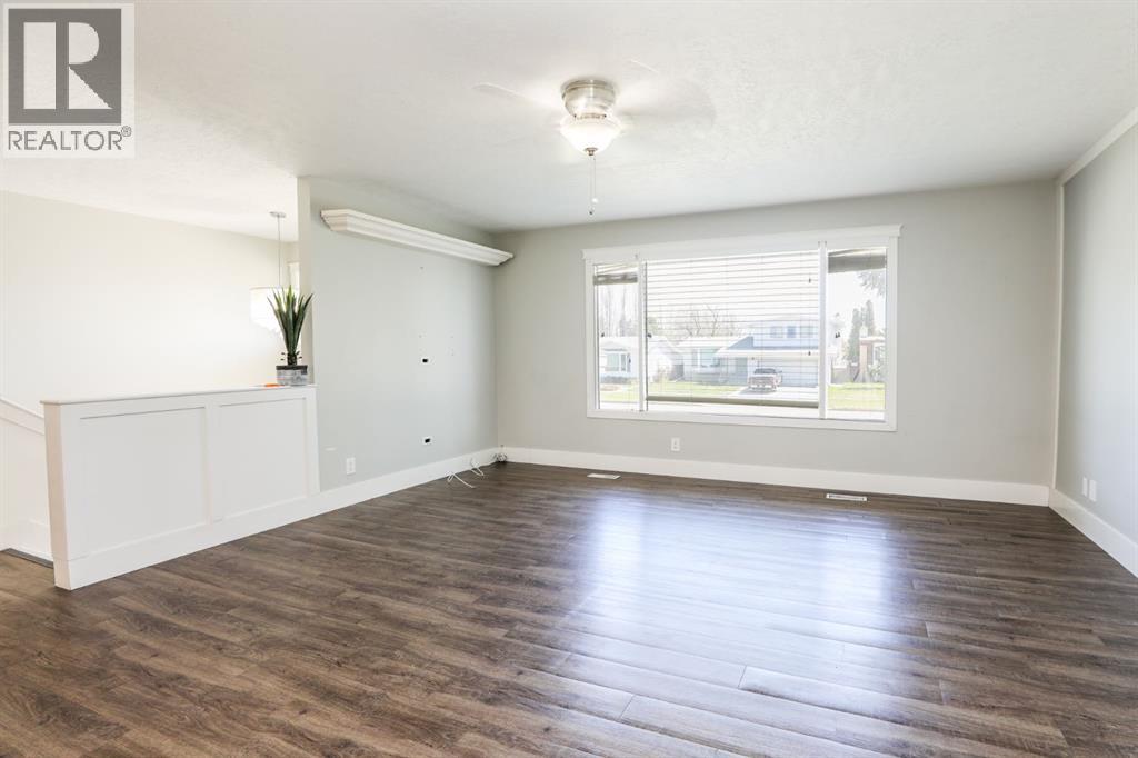 101 Mcgill Boulevard W, Lethbridge, Alberta  T1K 3V8 - Photo 5 - A2307668