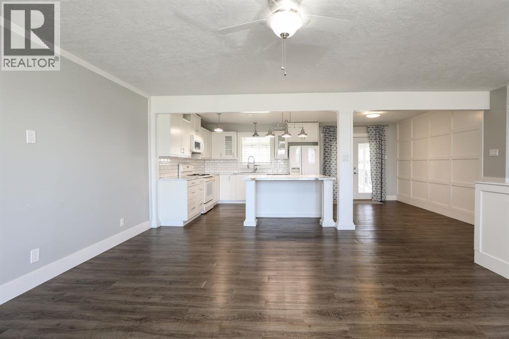 101 Mcgill Boulevard W, Lethbridge, Alberta  T1K 3V8 - Photo 8 - A2307668