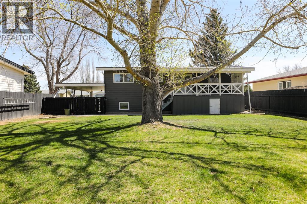101 Mcgill Boulevard W, Lethbridge, Alberta  T1K 3V8 - Photo 32 - A2307668