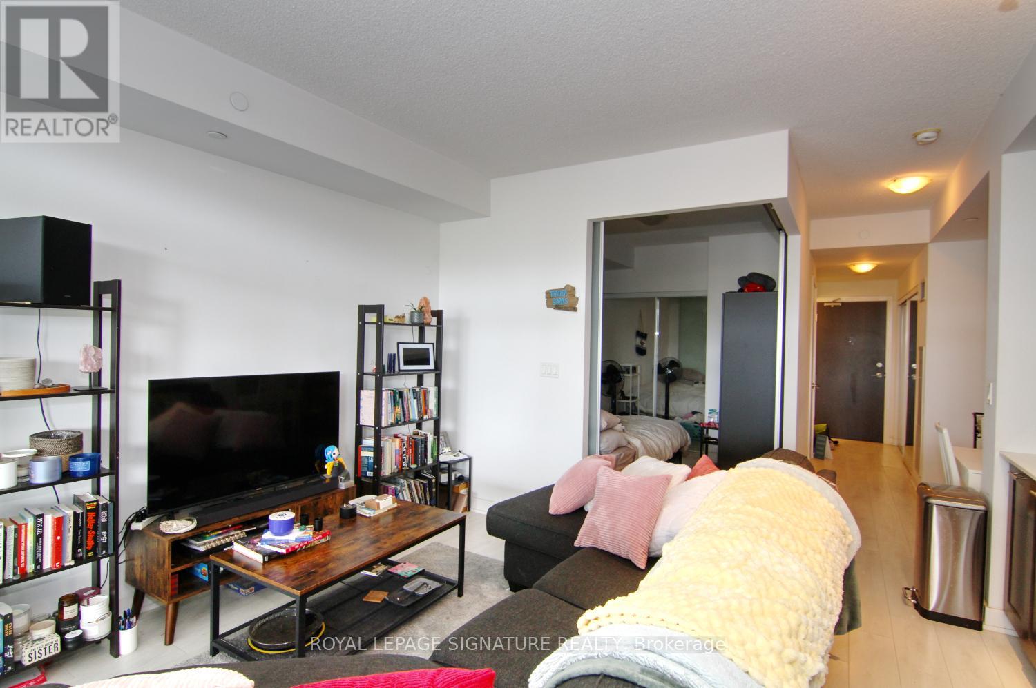 305 - 50 Bruyeres Mews, Toronto (Niagara), Ontario  M5V 0A7 - Photo 6 - C13081922