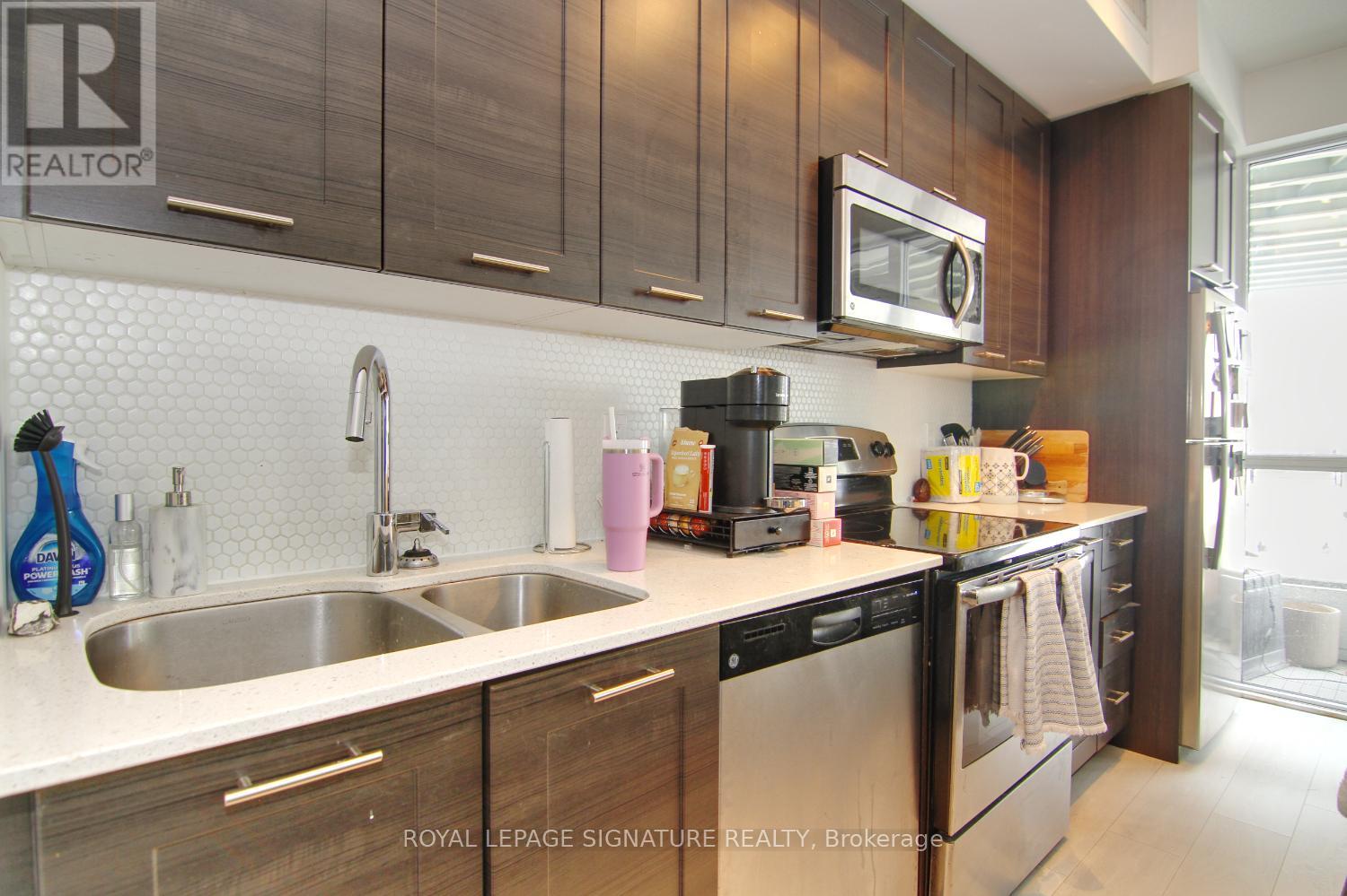 305 - 50 Bruyeres Mews, Toronto (Niagara), Ontario  M5V 0A7 - Photo 7 - C13081922