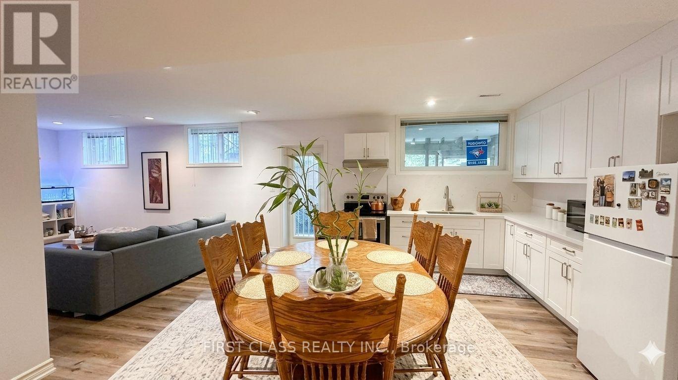 338 Parkview Avenue, Toronto (Willowdale East), Ontario  M2N 3Z5 - Photo 2 - C13081938