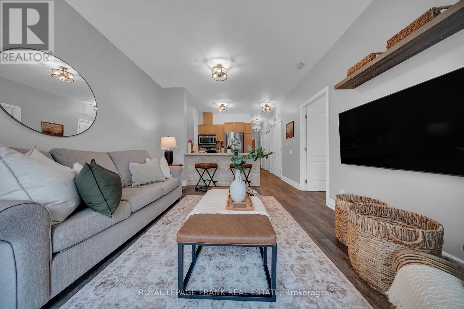 306 - 44 BOND STREET W, Oshawa, Ontario