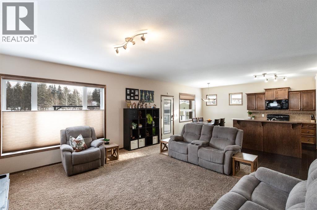 4828 55 Boulevard Close, Innisfail, Alberta  T4G 0A2 - Photo 16 - A2283524