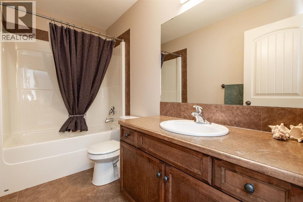 4828 55 Boulevard Close, Innisfail, Alberta  T4G 0A2 - Photo 39 - A2283524