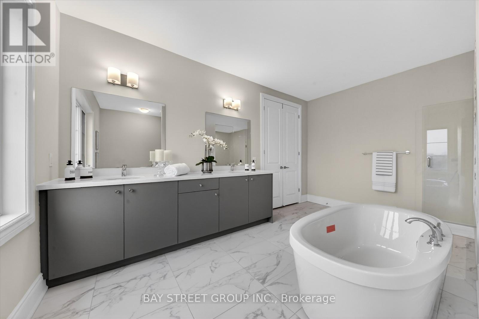37 Meizhou Avenue, Markham, Ontario  L6C 3J6 - Photo 24 - N12878578