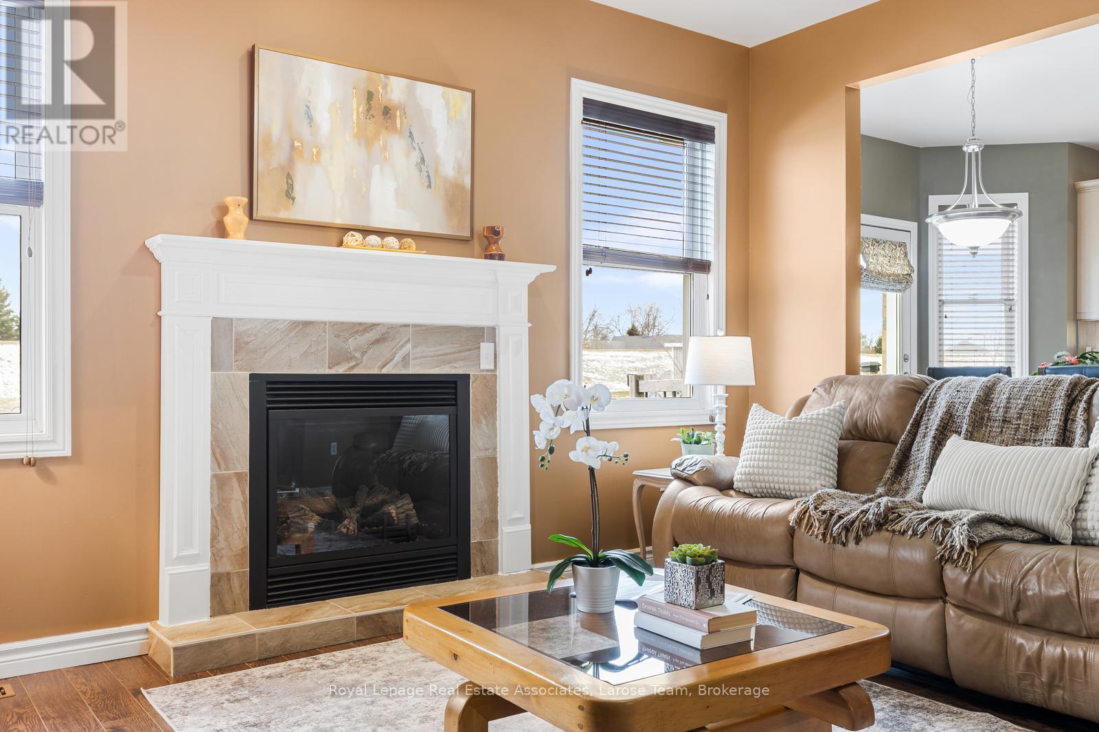 5484 Attema Crescent, West Lincoln, Ontario  L0R 1Y0 - Photo 12 - X13029598