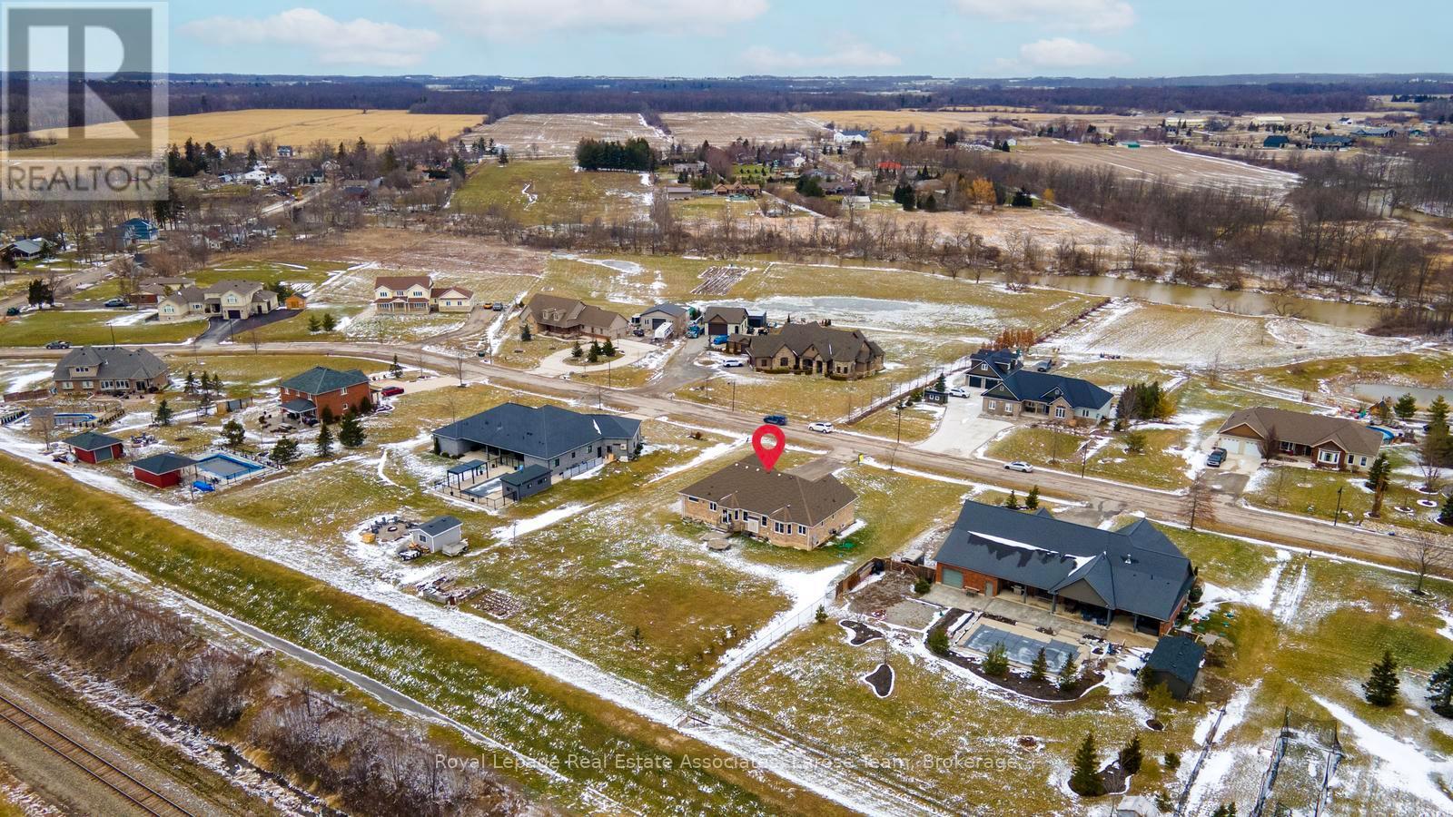 5484 Attema Crescent, West Lincoln, Ontario  L0R 1Y0 - Photo 38 - X13029598