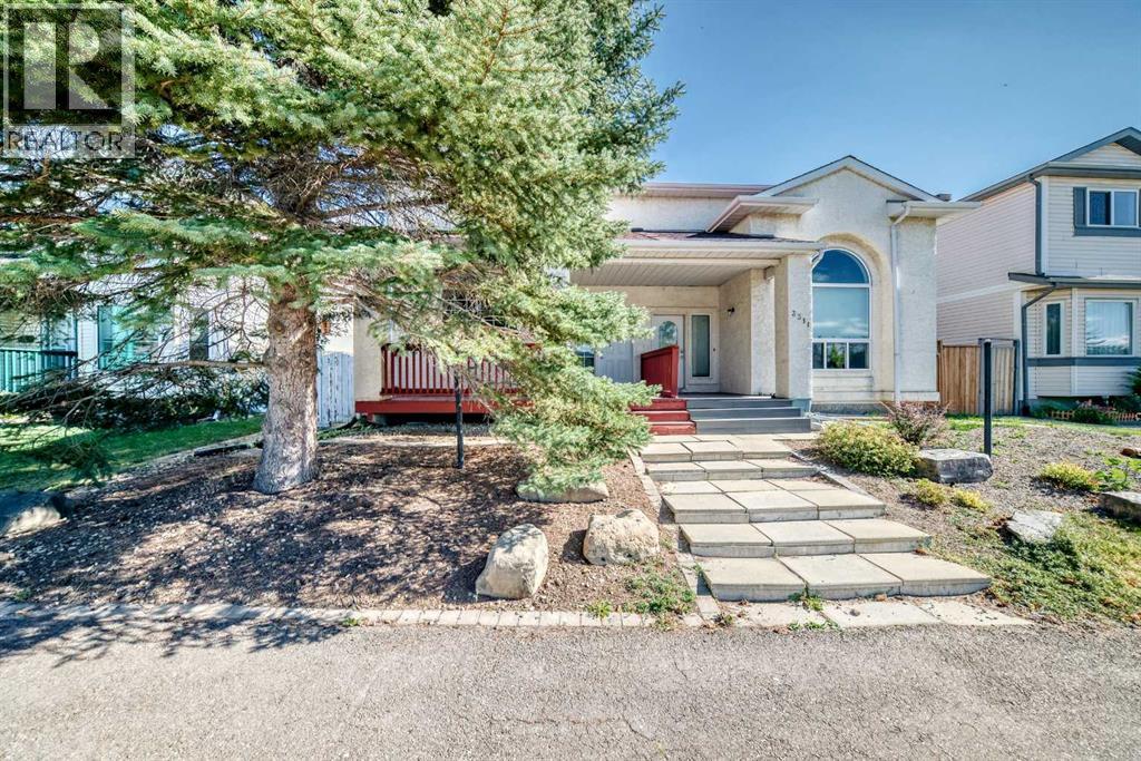 3315 Catalina Boulevard NE, Calgary, Alberta  T1Y 6T8 - Photo 1 - A2299908